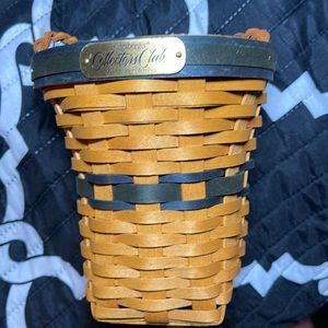 Longaberger Collectors Club 2001 basket